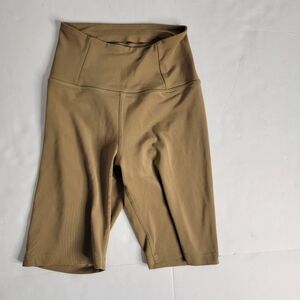 Girlfriend Collective Sz XS Biker Shorts Tan High Rise Seamless